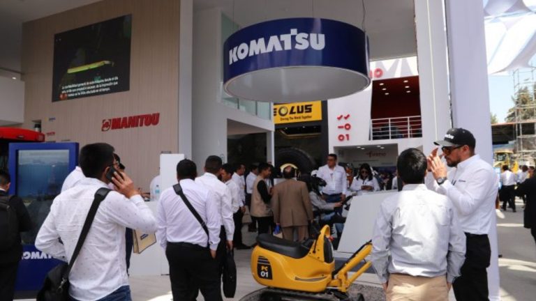 Komatsu-Mitsui-se-presenta-en-Expomina-2024-con-una-amplia-oferta-en-mineria-subterranea