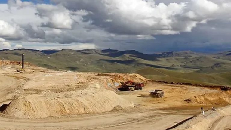 PPX-Mining-Corp.-obtiene-permiso-final-para-construir-planta-en-proyecto-de-oro-y-plata-Igor