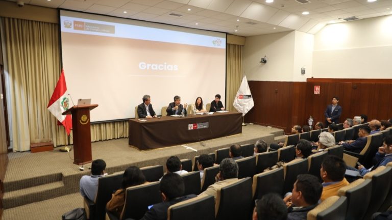 4diciembre_electrificacion_c