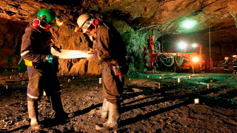 Mina-Caylloma-resized