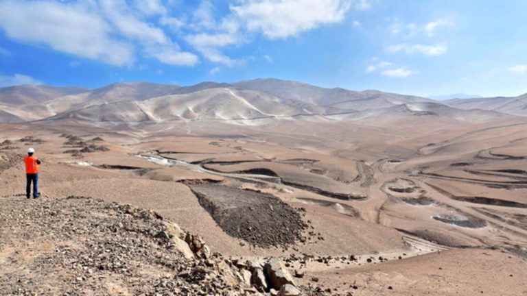 tia-maria-minem-suspende-licencia-de-construccion