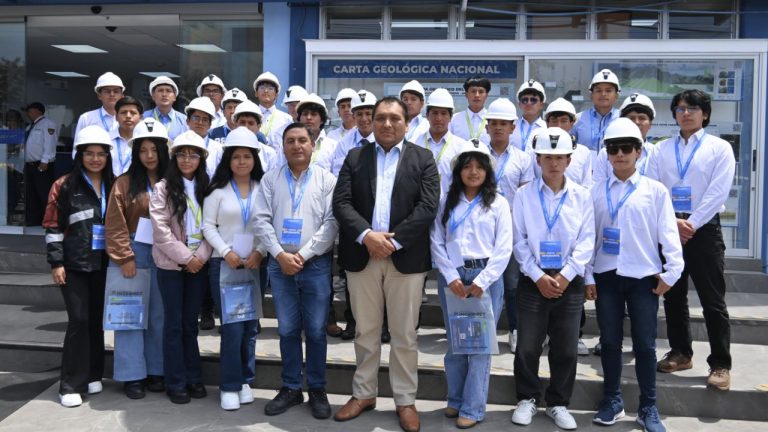 INGEMMET - estudiantes