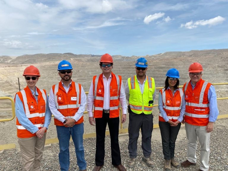 banner-Visita-Embajador-EEUU-2-1054-izq