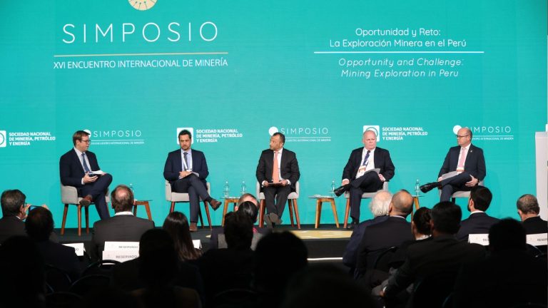 Plantean reducir permisos y compartir data entre empresas para impulsar la exploración minera en el Perú