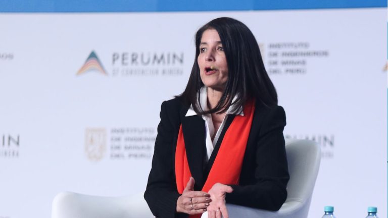 Julia Torreblanca SNMPE