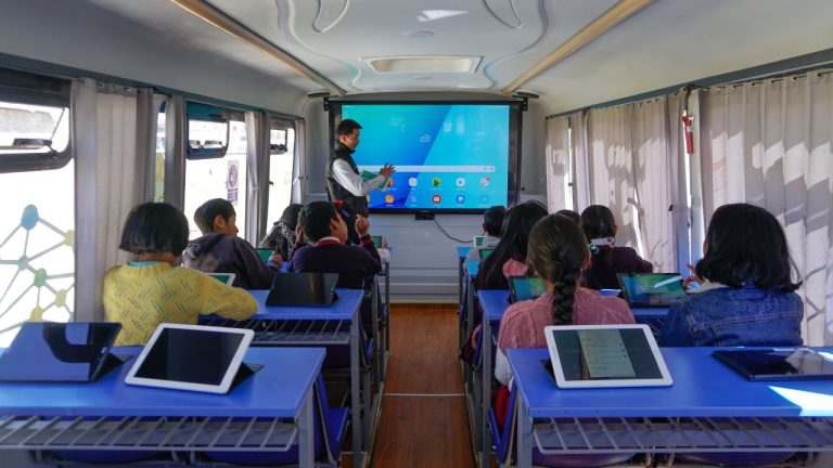 BUS ESCUELA MOVIL 2026