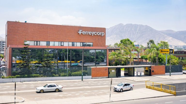 NP Fachada Ferreycorp