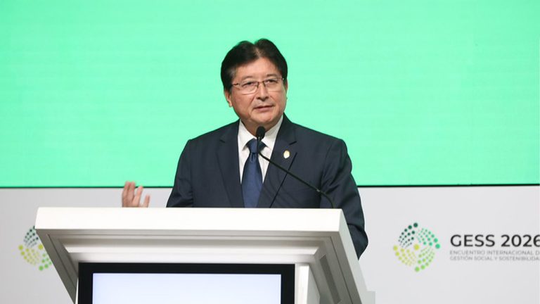 ministro energía y minas